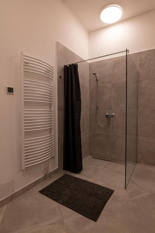 Flataid Apartment Jakob-Redtenbacher-Gasse I Graz Exterior photo